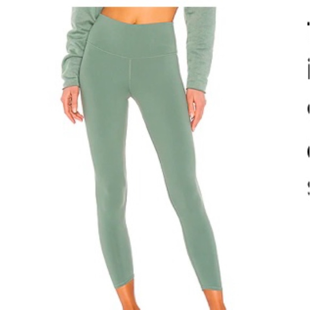 Alo Yoga - 7/8 High Waist Airbrush Legging in Moss - XS